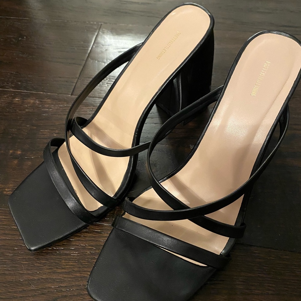 Size 9 cross strap black heels
